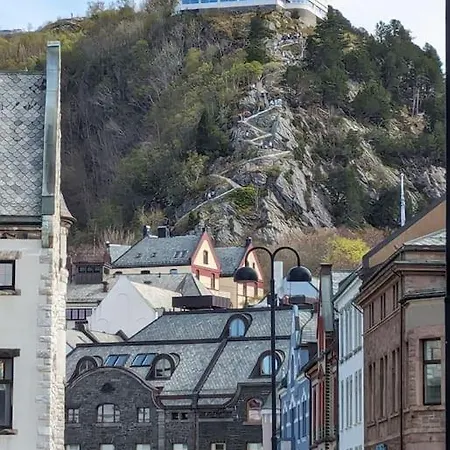Apartment Box Alesund, Inc Wifi Free Car And Mc Parking *