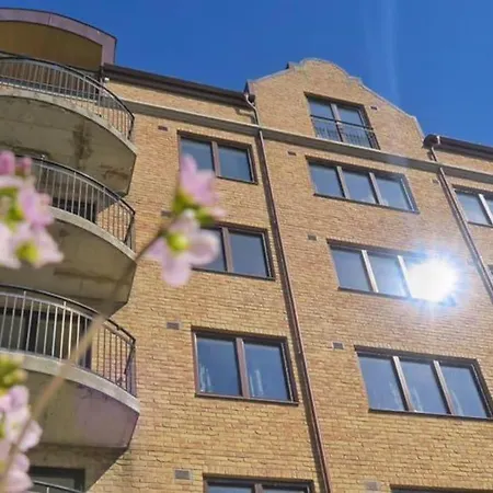 Box Alesund, Inc Wifi Free Car And Mc Parking Apartment