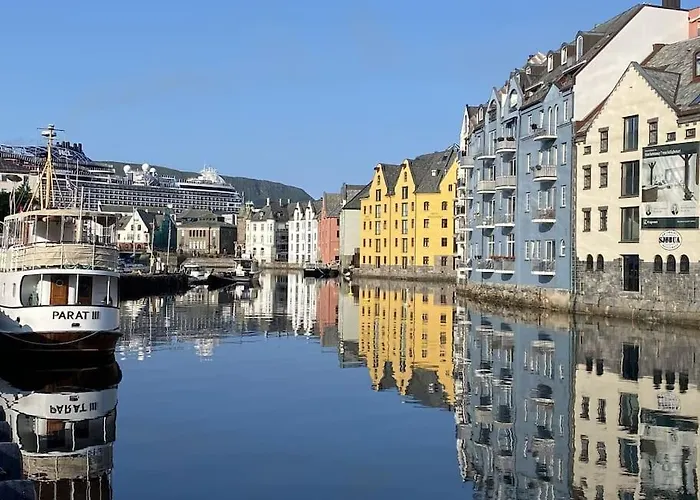 Appartamento Box Alesund, Inc Wifi Free Car And Mc Parking Ålesund