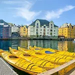 Appartamento Box Alesund, Inc Wifi Free Car And Mc Parking *