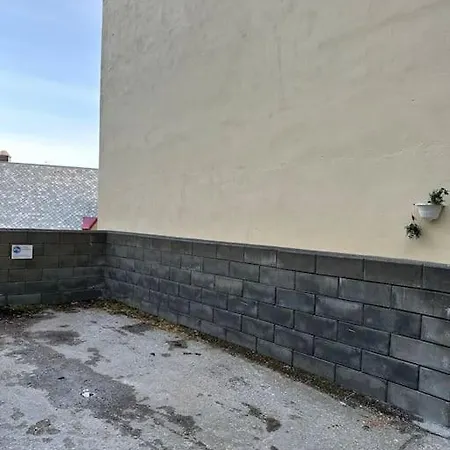Box Alesund, Inc Wifi Free Car And Mc Parking Ålesund