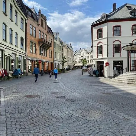 Apartamento Box Alesund, Inc Wifi Free Car And Mc Parking