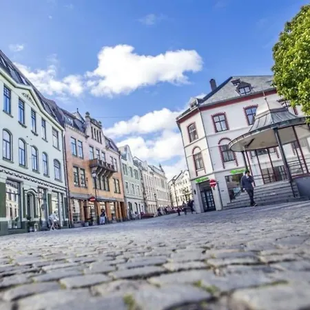 아파트 Box Alesund, Inc Wifi Free Car And Mc Parking 올레순